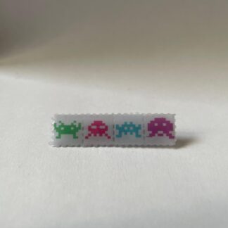 Broche Space Invaders White, 4 carrés
