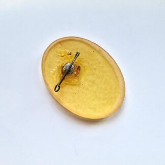 Broche Vintage Léa Stein – La Femme à la marinière